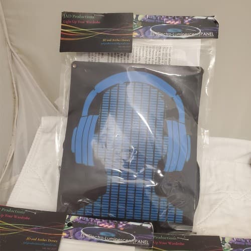 Lot of 11 Cybwear Electro-Luminescent Panel & Sound Activated flashing LED Ties - Thumbnail 4