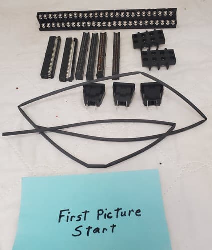 Lot of Computer Electronics Pin Connectors - Image 1