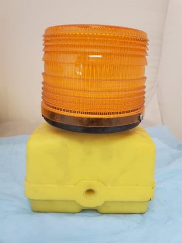 Federal Signal Battery Powered BPL26ST Strobe Warning Light Amber - Image 1