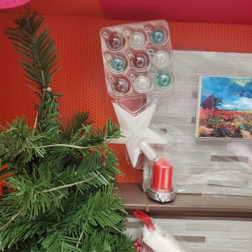 Our Generation Holiday Celebration Set w/ Seasonal Accessories for 18Inch Dolls - Thumbnail 9