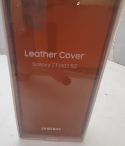 Vintage Used Samsung Galaxy Z Fold3 Leather Cover - Thumbnail 2