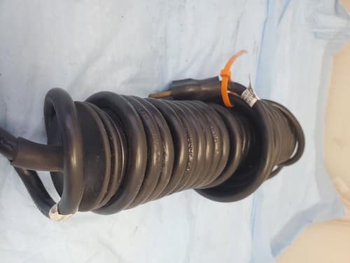 General Manufacturing Stubby II 13 Watt Fluorescent Light - Used - Thumbnail 3