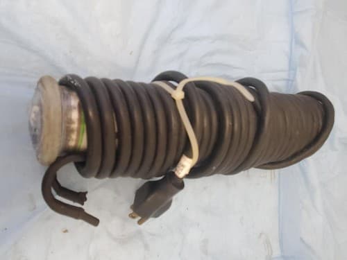 Vintage General Manufacturing Stubby II 13 Watt Fluorescent Light - Thumbnail 2