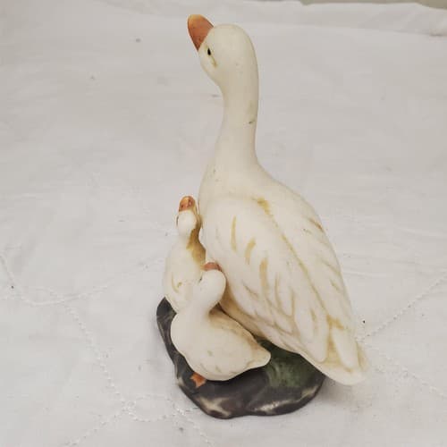 K's Collection Duck and Ducklings Ceramic Porcelain Figurine - Thumbnail 4