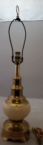 Hollywood Regency Mid Century Modern Stiffel Hanging Brass Table Lamp - Image 1