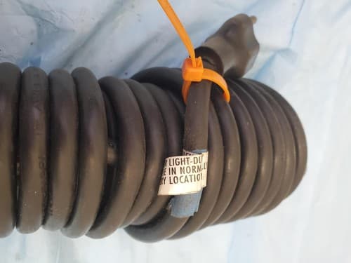 General Manufacturing Stubby II 13 Watt Fluorescent Light - Thumbnail 2