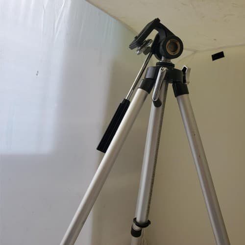 Made in Japan Adjustable Portable Tripod for Camcorder and Camera Universal - Thumbnail 3