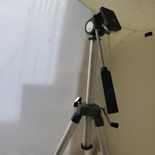 Made in Japan Adjustable Portable Tripod for Camcorder and Camera Universal - Thumbnail 4