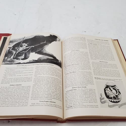 The World Book Encyclopedia Volume J-K /11 and L Volume 12 Hardcover - Thumbnail 11