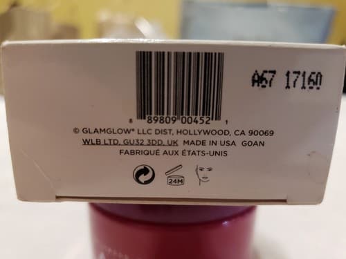 Glam Glow Berryglow Probiotic Recovery Mask & Hello Sexy Sephora Beauty Insider. - Thumbnail 4