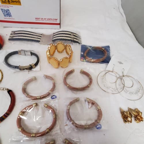 Lot of Assorted Various Bangles, Ear Rings & Bracelet LOT-8 - Thumbnail 6
