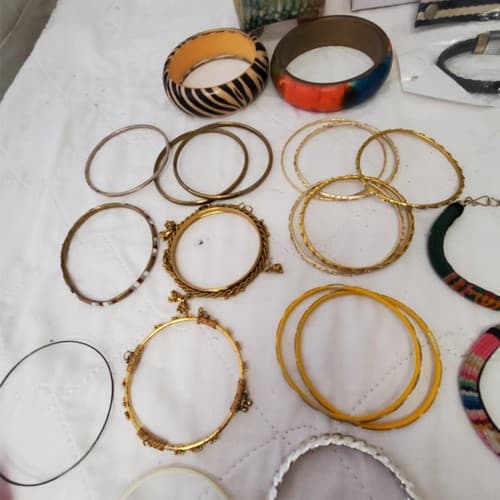 Lot of Assorted Various Bangles, Ear Rings & Bracelet LOT-8 - Thumbnail 11