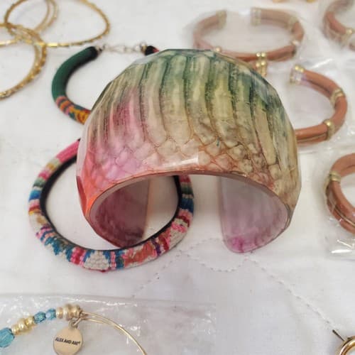 Lot of Assorted Various Bangles, Ear Rings & Bracelet LOT-8 - Thumbnail 18