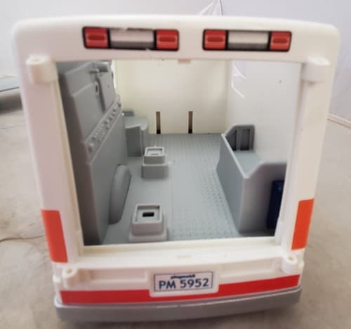 Playmobil Rescue Ambulance, City Life Airplane, Recycle Truck Toy - Thumbnail 17