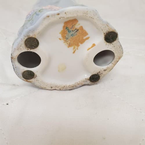 Vintage Porcelain Lady Figurine - Thumbnail 6