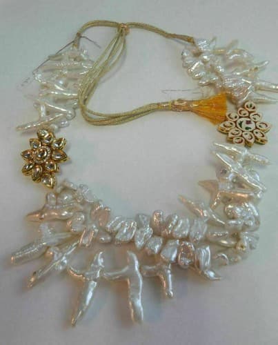 Glamorous Elongated Pearl Reversible & Adjustable Gold Yarn Necklace - Thumbnail 4