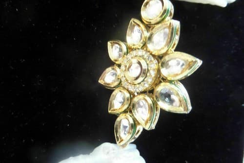 Glamorous Elongated Pearl Reversible & Adjustable Gold Yarn Necklace - Thumbnail 3