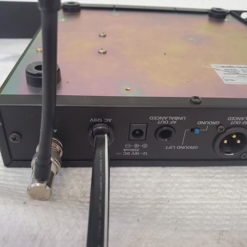 Used Audio-Technica ATW-R73x UHF Receiver 120V 60hz 9W - Rackmountable - Thumbnail 7