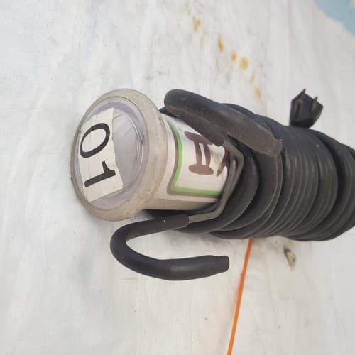 Vintage General Manufacturing Stubby II 13 Watt Fluorescent Light - Thumbnail 3