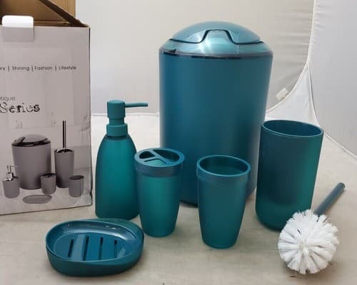 Brand New Fashion Boutique BATHroom Set Teal Sanitary Ware’s X001R0JD1F - Image 1