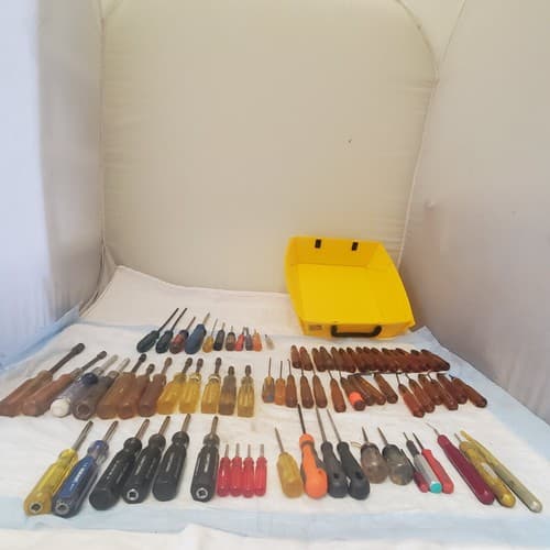 Lot of 76 Vintage Nut Drivers / Screw Drivers LOT137 - Thumbnail 3