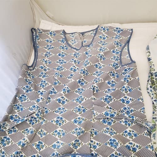 Vintage Lot of 2 Floral Flower Aprons - Thumbnail 5