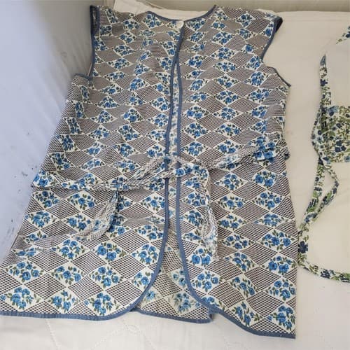 Vintage Lot of 2 Floral Flower Aprons - Thumbnail 6