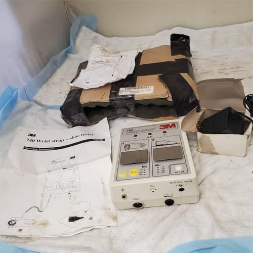 3M 740 LED Combo Wrist Strap and Shoe Tester - Image 1