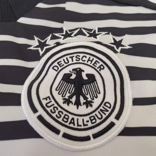 Adidas Youth 2018-2019 Germany Pre-Game Soccer Jersey Size Medium - Thumbnail 4