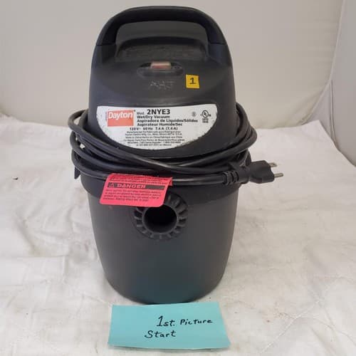 DAYTON Vacuum 2NYE3 1 1/2 gal Tank Wet/Dry Vacuum Cleaner (1) LOT 520 - Image 1
