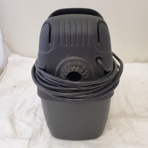 DAYTON Vacuum 2NYE3 1 1/2 gal Tank Wet/Dry Vacuum Cleaner (1) LOT 520 - Thumbnail 4