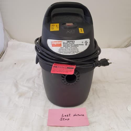 DAYTON Vacuum 2NYE3 1 1/2 gal Tank Wet/Dry Vacuum Cleaner (1) LOT 520 - Thumbnail 7