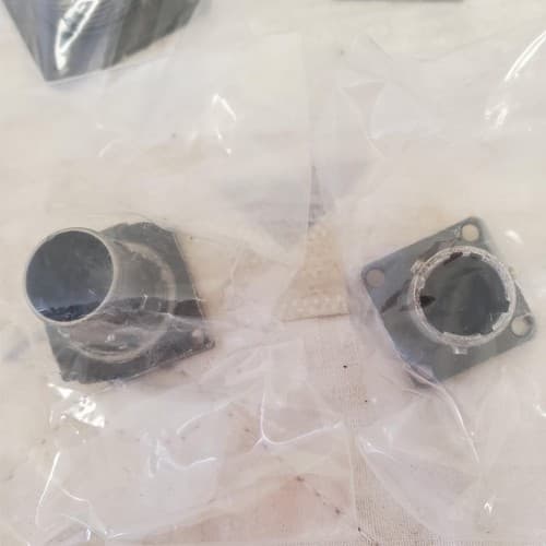 Lot of Cylinder Pipe Muffler Connector LOT 331 - Thumbnail 5