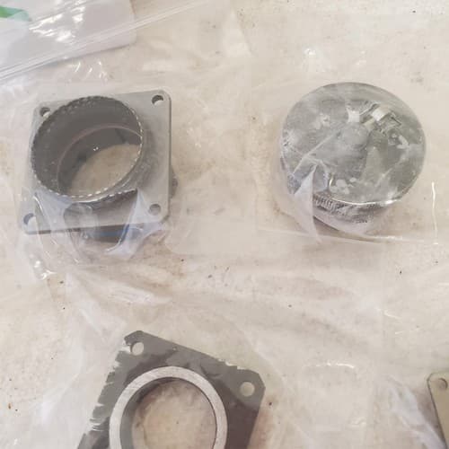 Lot of Cylinder Pipe Muffler Connector LOT 331 - Thumbnail 11