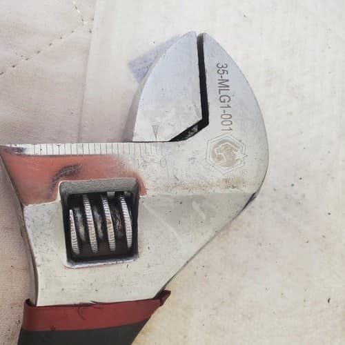 Lot of Assorted Adjustable Wrench and Pliers LOT 367 - Thumbnail 7