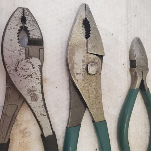 Lot of Assorted Adjustable Wrench and Pliers LOT 367 - Thumbnail 12