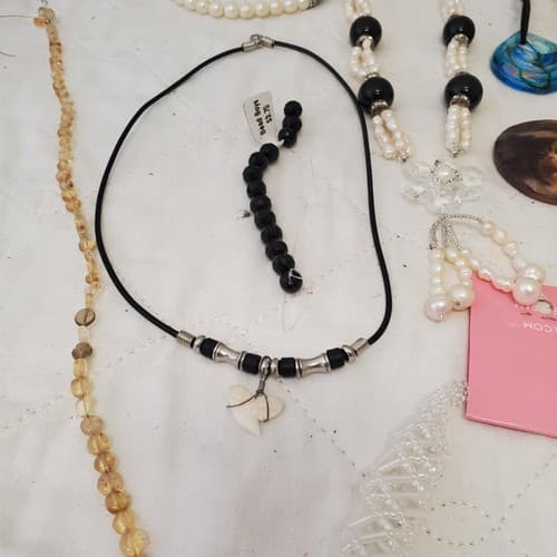 Lot of Assorted Various Silver, Pearl, Beads Necklaces LOT-10 - Thumbnail 9