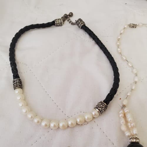 Lot of Assorted Various Silver, Pearl, Beads Necklaces LOT-10 - Thumbnail 15