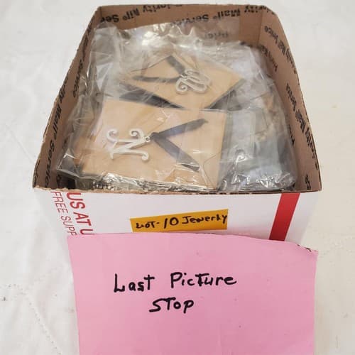 Lot of Assorted Various Silver, Pearl, Beads Necklaces LOT-10 - Thumbnail 17