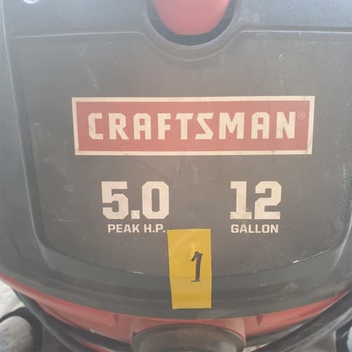 CRAFTSMAN 2.5 Gallon 1.75 Peak HP Wet/Dry Portable Shop Vacuum (1) - Thumbnail 3