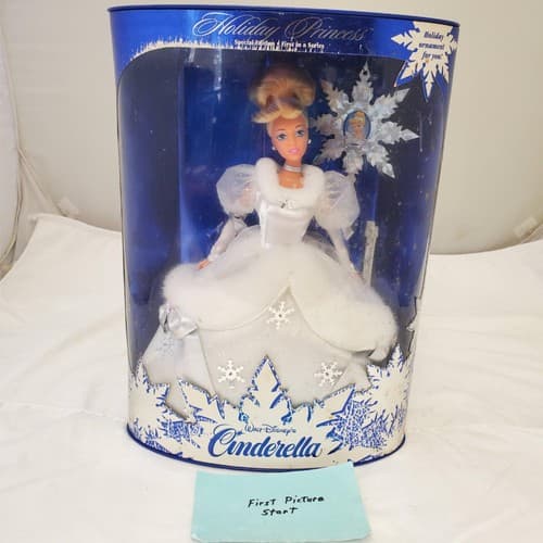 Barbie 1996 - Walt Disney's Cinderella - Holiday Princess First Series - Image 1