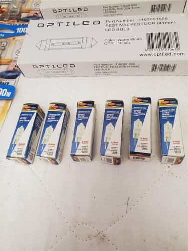 Lot of Westinghouse, Optiled Clear Light Bulbs / LED Bulbs - Thumbnail 4