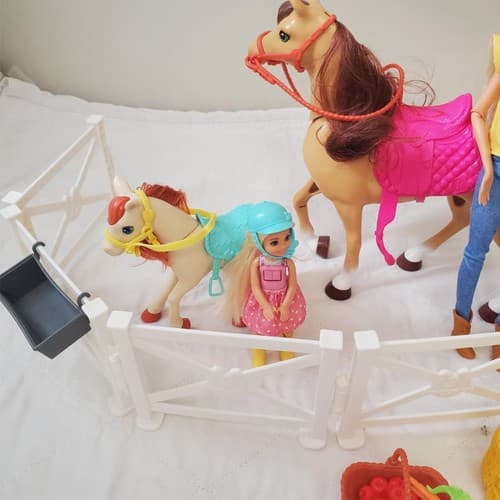 Mattel Barbie Hugs 'n Horses Barbie and Chelsea Blonde Playset #2 Tub - Thumbnail 4