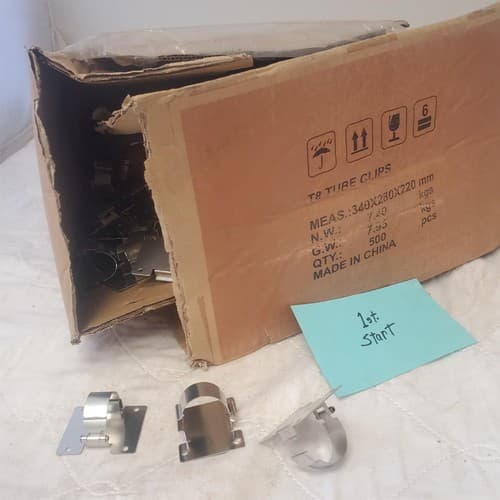 Box of 500 T8 Clips Bracket Hanger for LED Light Tube, LED Fluorescent Tube - Image 1