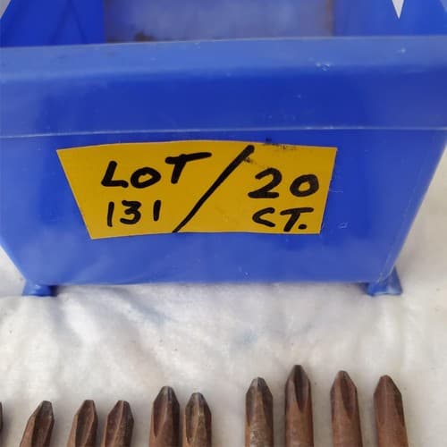 Lot of 20 Vintage Hardware Nails LOT131 - Thumbnail 2