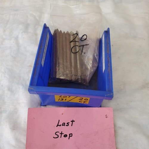 Lot of 20 Vintage Hardware Nails LOT131 - Thumbnail 4