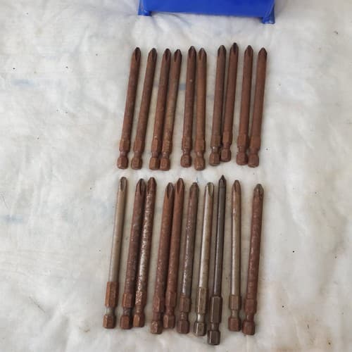 Lot of 20 Vintage Hardware Nails LOT131 - Thumbnail 3