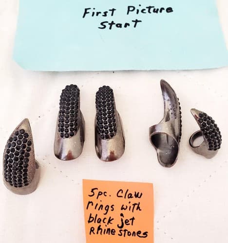 Set of 5 Claw Nail Rings with Jet Black Punk Crystal Rhinestone - Image 1