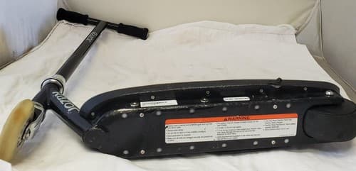 Razor Tekno Light Up Electric Scooter 2020 Model - Thumbnail 5