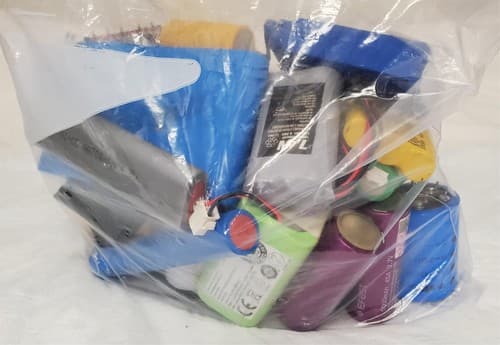 Lot of Various type of NiMH NiCD Universal Battery Package & Aluminium Capacitor - Thumbnail 2